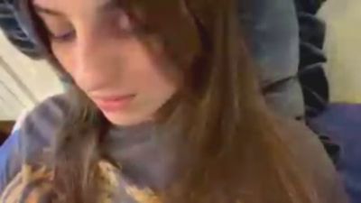 BreanaHelmle live cam on Cam4