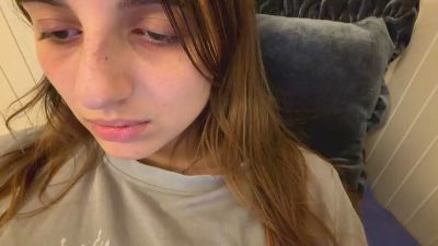 BreanaHelmle live cam on Cam4