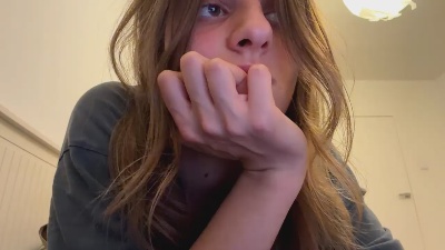 BreanaHelmle live cam on Cam4