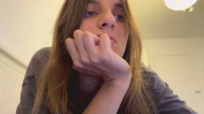 BreanaHelmle live cam on Cam4