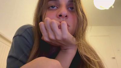 BreanaHelmle live cam on Cam4
