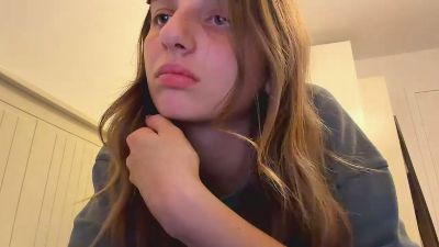 BreanaHelmle live cam on Cam4