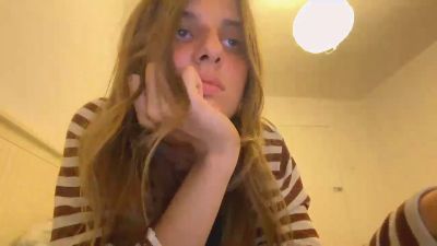 BreanaHelmle live cam on Cam4