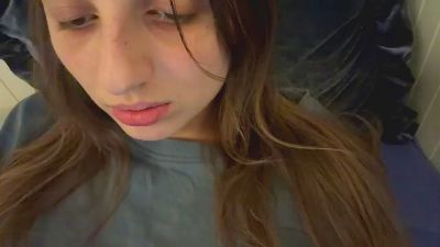 BreanaHelmle live cam on Cam4