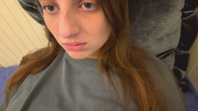 BreanaHelmle live cam on Cam4