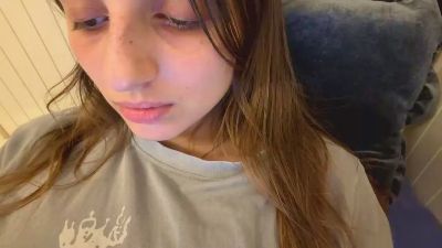 BreanaHelmle live cam on Cam4