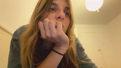 BreanaHelmle live cam on Cam4