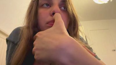 BreanaHelmle live cam on Cam4