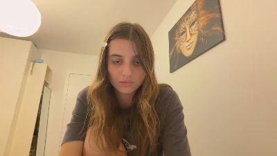 BreanaHelmle live cam on Cam4