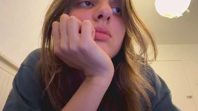 BreanaHelmle live cam on Cam4