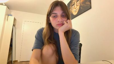 BreanaHelmle live cam on Cam4