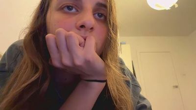 BreanaHelmle live cam on Cam4