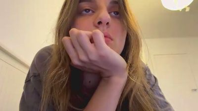 BreanaHelmle live cam on Cam4