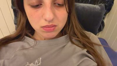 BreanaHelmle live cam on Cam4