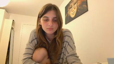 BreanaHelmle live cam on Cam4