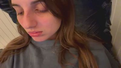 BreanaHelmle live cam on Cam4