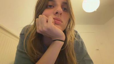 BreanaHelmle live cam on Cam4