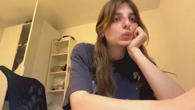 BreanaHelmle live cam on Cam4