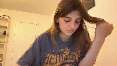 BreanaHelmle live cam on Cam4