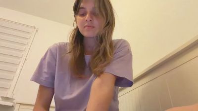 BreanaHelmle live cam on Cam4