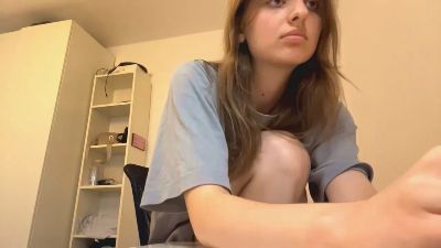 BreanaHelmle live cam on Cam4