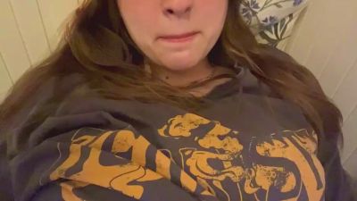 BreanaHelmle live cam on Cam4
