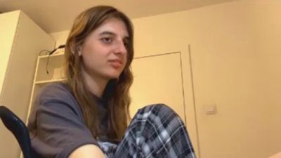 BreanaHelmle live cam on Cam4