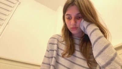 BreanaHelmle live cam on Cam4