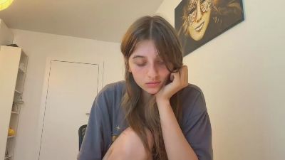 BreanaHelmle live cam on Cam4
