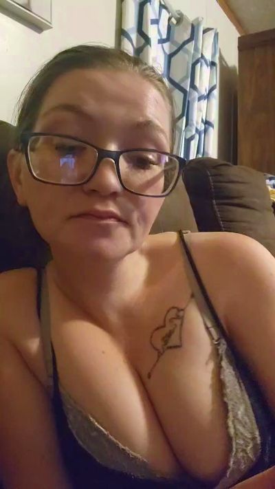 Breezy0907 live cam on Cam4