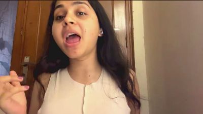 BrendaMedrano live cam on Cam4