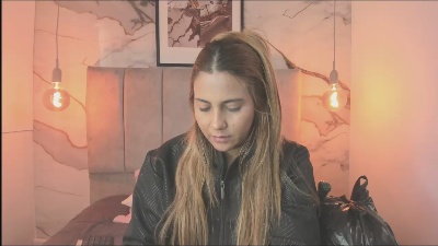 Brenda_Brm live cam on Cam4