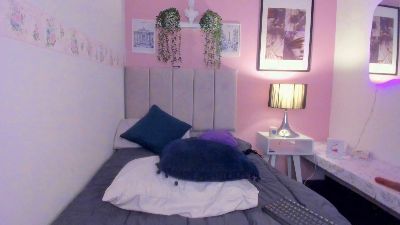 Brenda_Brm live cam on Cam4