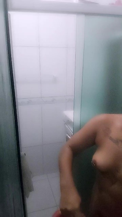 Brendasales live cam on Cam4