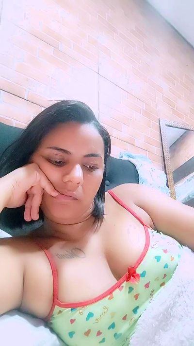 Brendasales live cam on Cam4