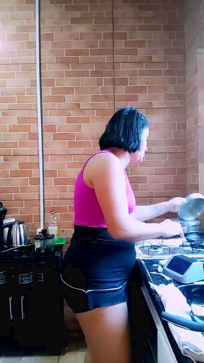 Brendasales live cam on Cam4