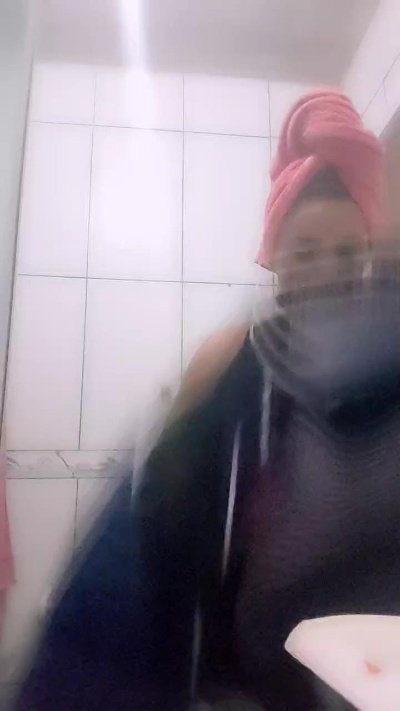 Brendasales live cam on Cam4