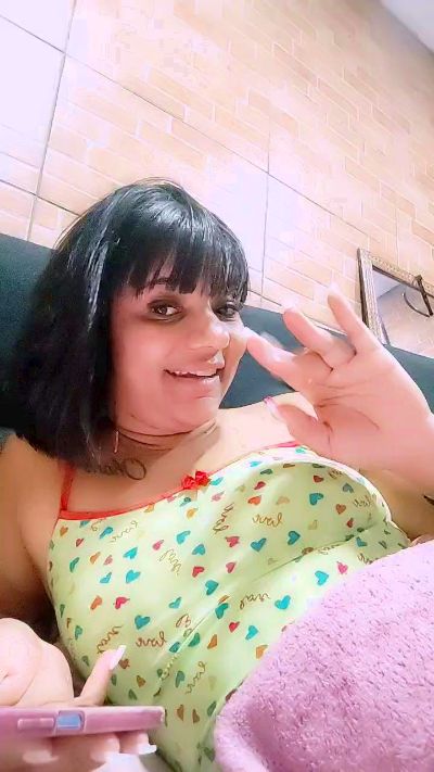 Brendasales live cam on Cam4