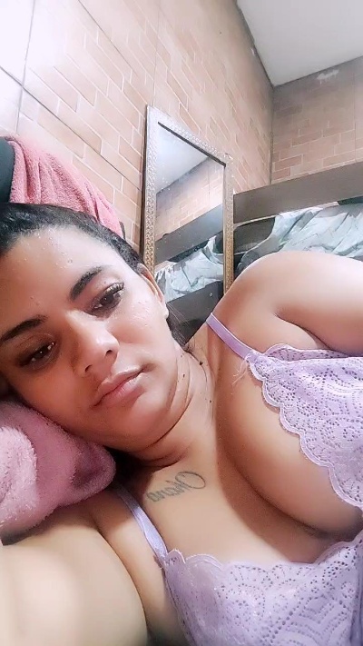 Brendasales live cam on Cam4