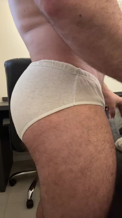 Breno_tesudo live cam on Cam4