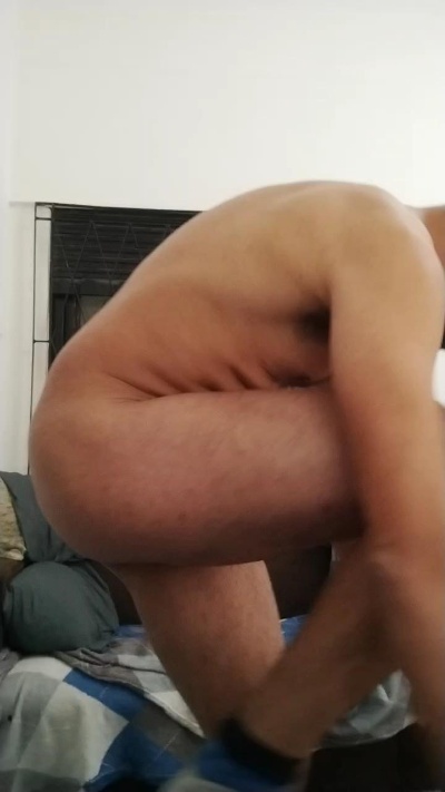 Brian1612 live cam on Cam4