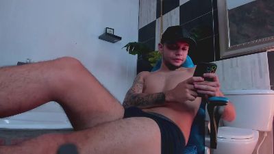 Brian_Adler live cam on Cam4
