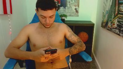 Brian_Adler live cam on Cam4