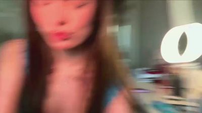 BrianaYearick live cam on Cam4