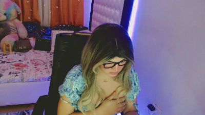 Briana_slut live cam on Cam4