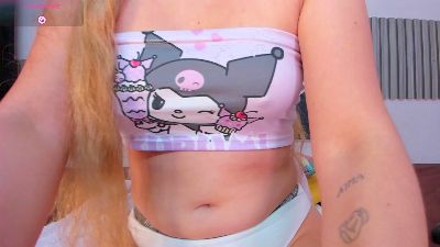 Brianaa_Glow live cam on Cam4
