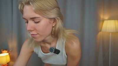 BriannaVert live cam on Cam4