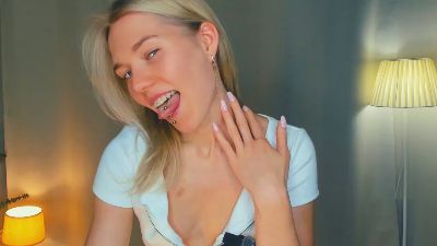 BriannaVert live cam on Cam4