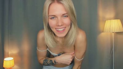 BriannaVert live cam on Cam4