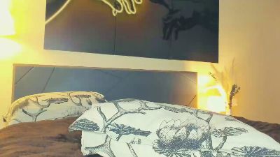 BriannaVert live cam on Cam4